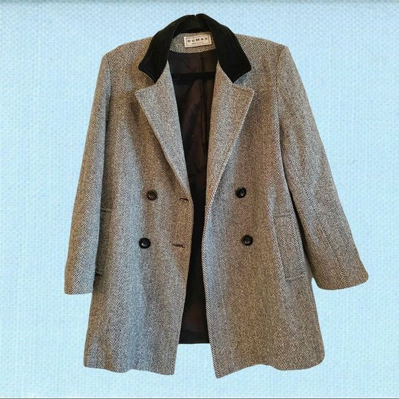 Vintage tweed double breasted coat with velvet collar